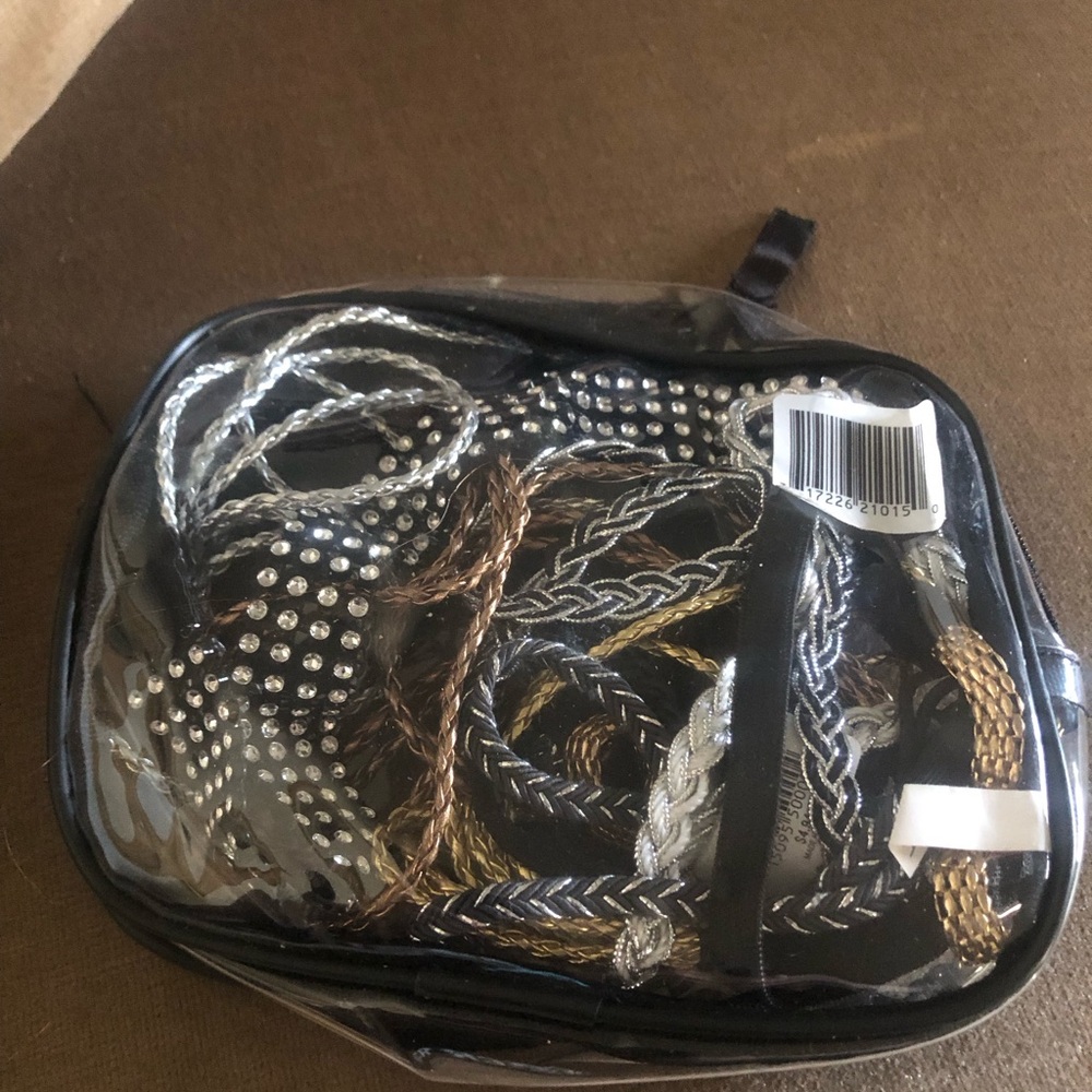 Assorted Headbands in Cosmetic Bag- 160A $30 or $25 w/offer